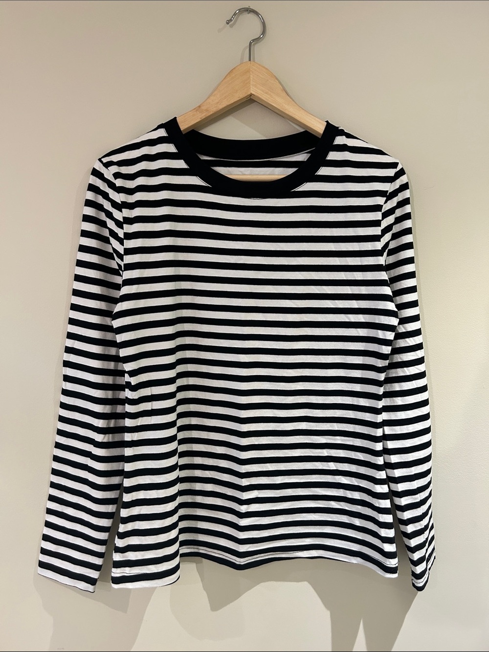 Classic Black and White Striped Long-Sleeve Tee - Women